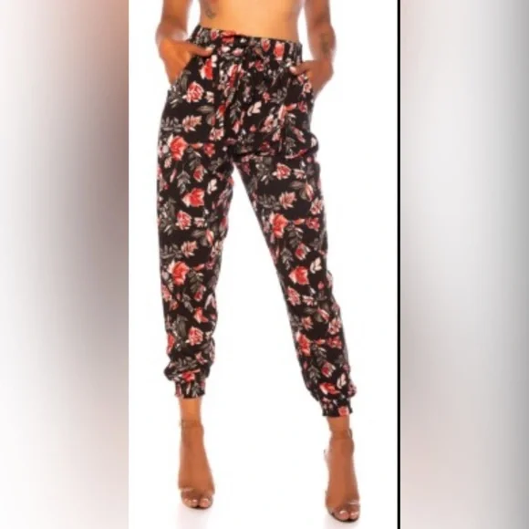 JBH* Torrid Black Floral Jogger Pants - Picture 3 of 5